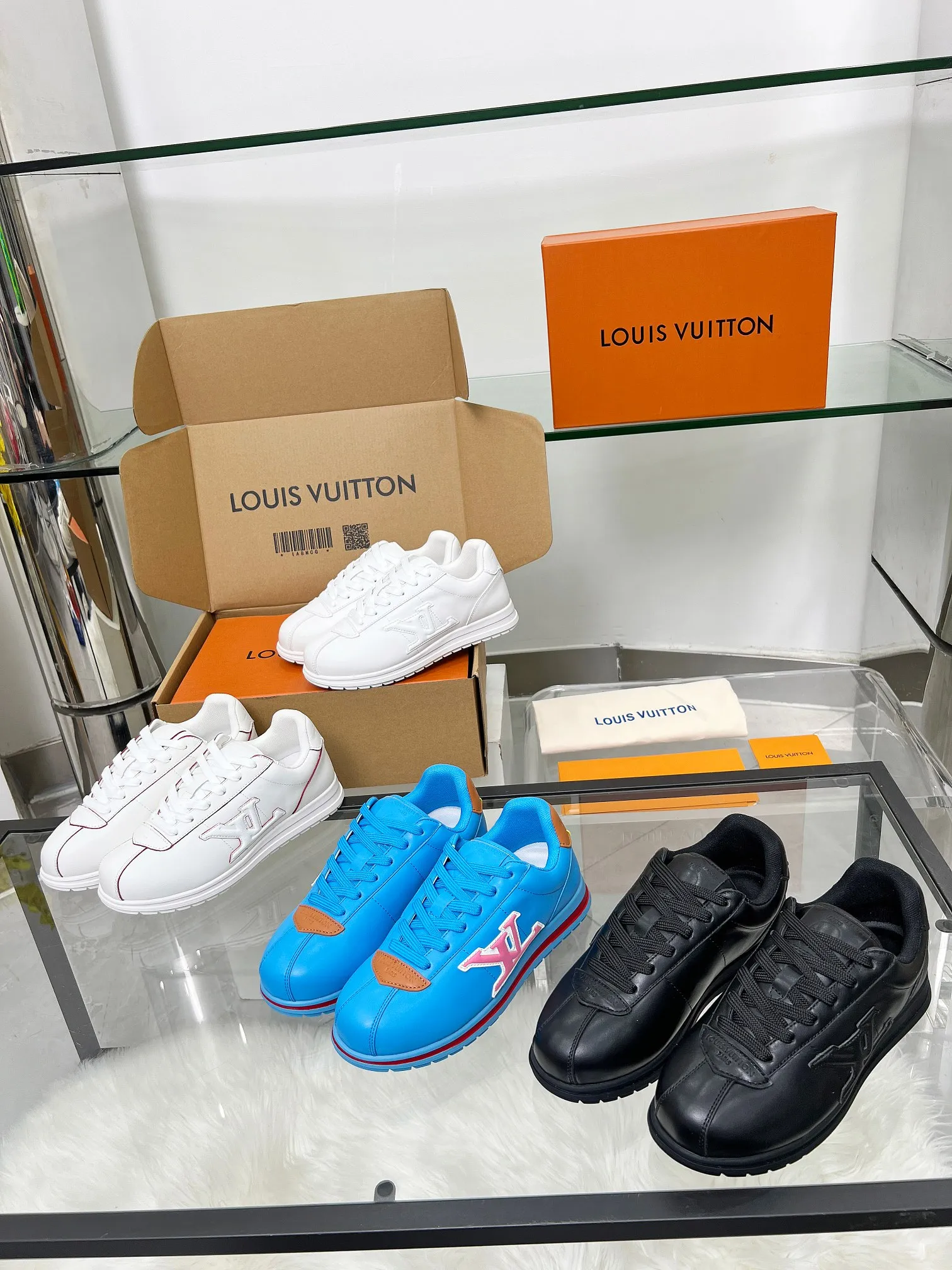 👟👟Ex-factory price 640👟👟 The 2025 summer LV Louis Vuitton new model will be shipped, the upper is made of cowhide, rubber outsole, 7 colors, with complete packaging and airplane box, 35--46